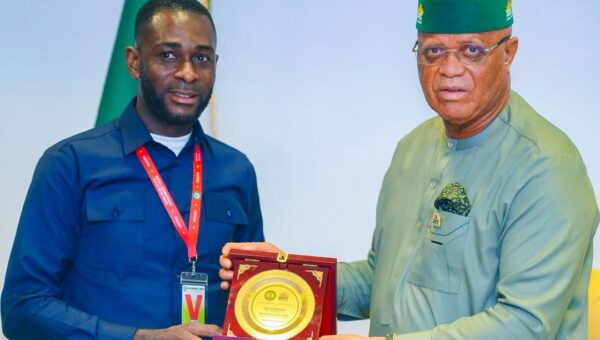 Gov Eno approves hazard allowance for govt employed journalists in Akwa Ibom