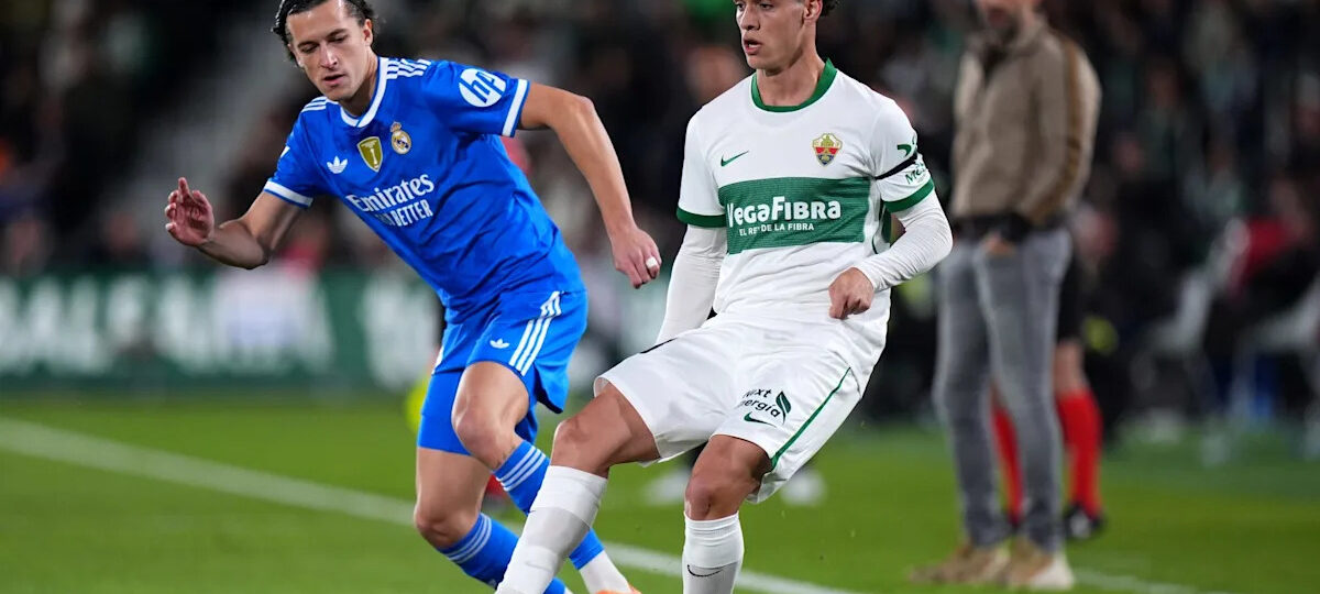 Hansi Flick sees returning loanee as potential rival for Barcelona veteran next season – report