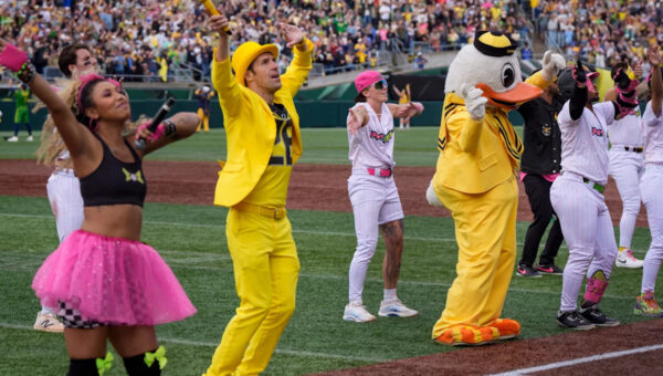 Banana Ball brings the party, takes over Autzen Stadium