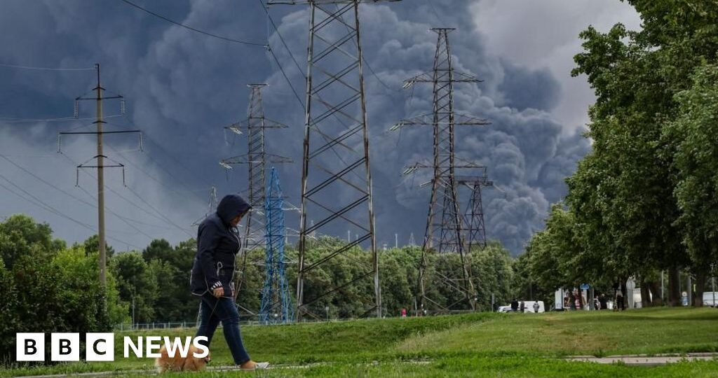 Steve Rosenberg: Moscow oil refinery attack brings Russia's war with Ukraine closer to home