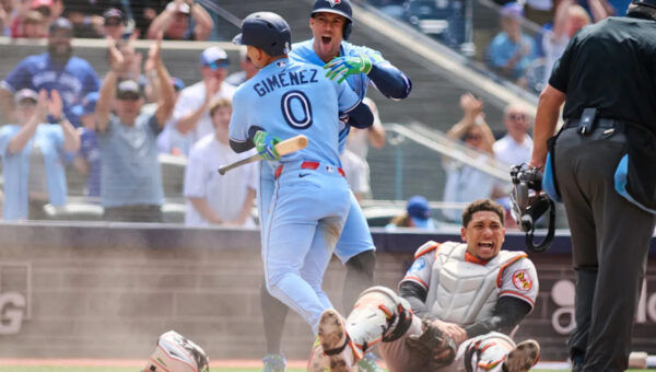 Yohendrick Piñango and Brandon Valenzuela hit solo homers as Blue Jays rally to beat Orioles 6-4