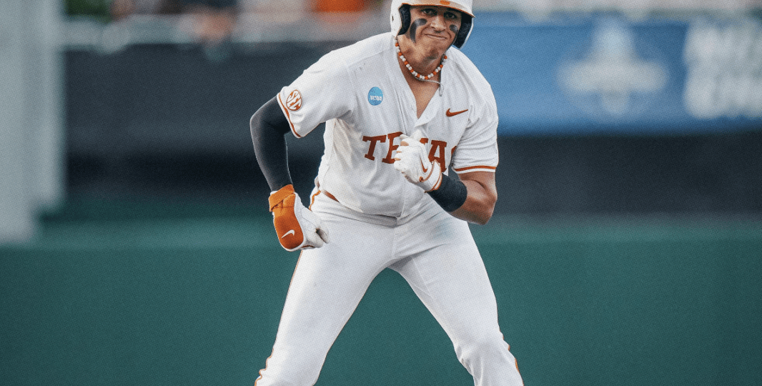 No. 6 Texas blasts No. 11 Oregon, 11-3, to open Austin Super Regional