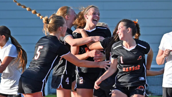 Watch the goal that lifts Harbor Springs into state finals with 2 seconds left