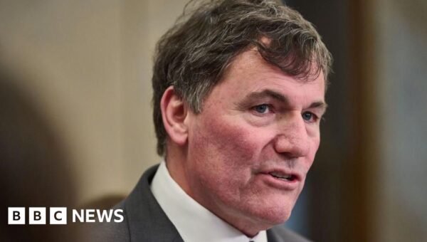 Canada formally requests 16-year renewal of North American free trade pact