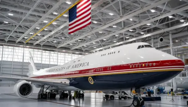Trump unveils new Air Force One jet gifted him by Qatar (VIDEO)