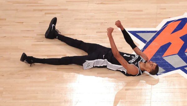 NBA makes final Victor Wembanyama decision after Jalen Brunson shove: report