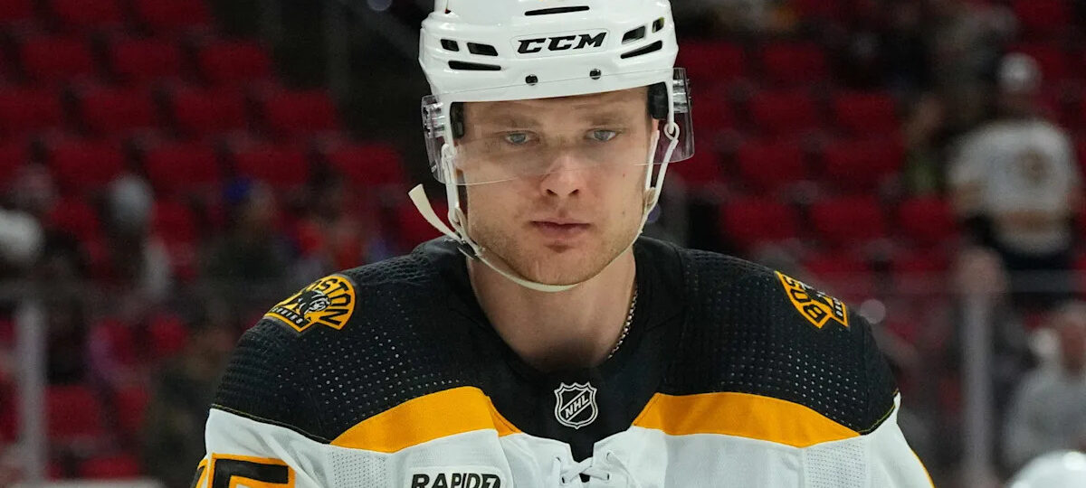 Former Bruins Big Forward Signs Overseas After Penguins Stint