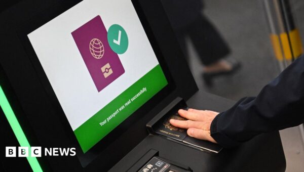 Why are there holiday delay warnings over the EU’s new border system?