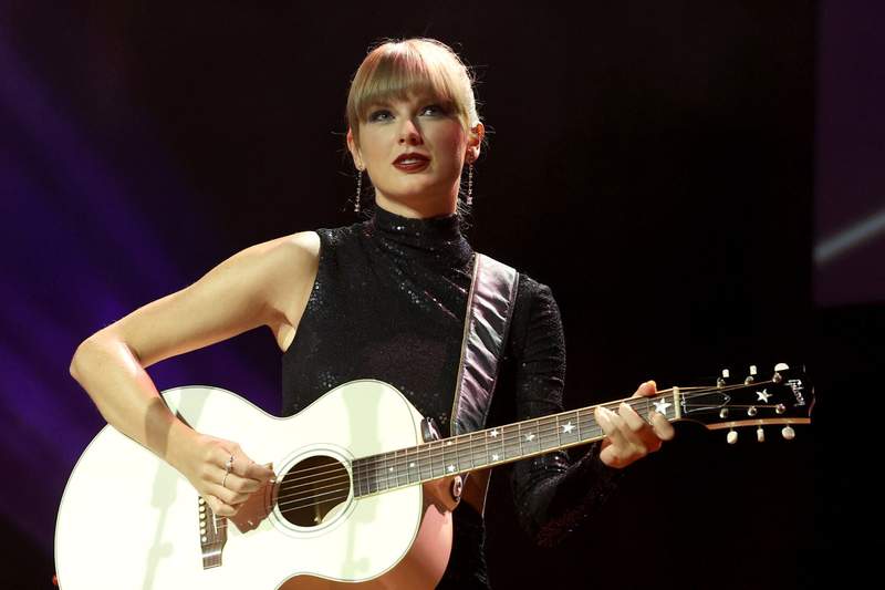 How George Kittle responded to Taylor Swift potentially performing at Tight End University again