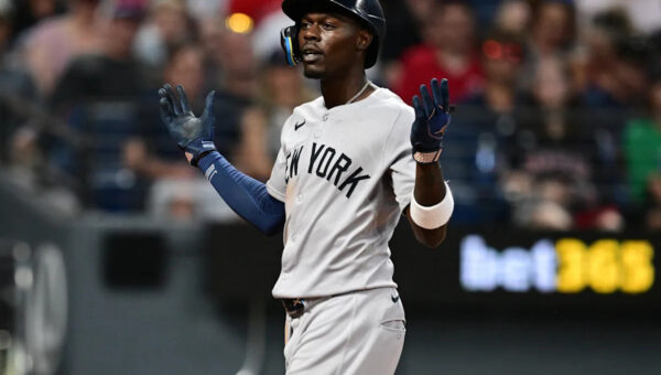 Chisholm's home run leading off the 8th gives Yankees 3-2 victory over Guardians