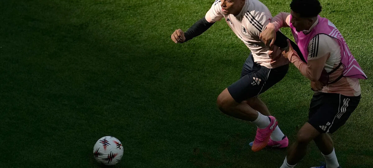 Premier League departures: Sancho leaves Man United, Bissouma out at Tottenham