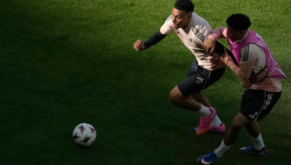 Premier League departures: Sancho leaves Man United, Bissouma out at Tottenham