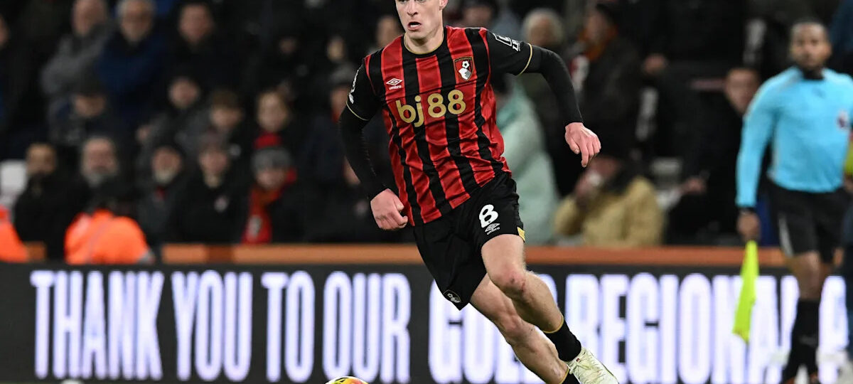 Report: Liverpool eyeing £40m deal for Premier League midfielder