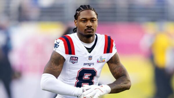 Best remaining NFL free agents: Stefon Diggs, Tyreek Hill and the top players still available at each position in June