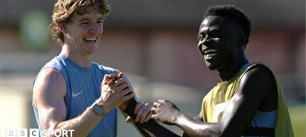 Saka trains with England squad before Ghana match