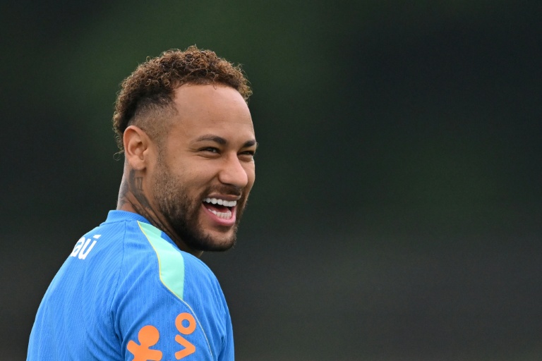 Brazil aim for last 32 as World Cup goes into hectic phase