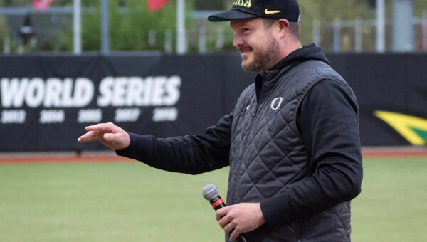 Oregon Ducks’ offensive line should challenge USC this season