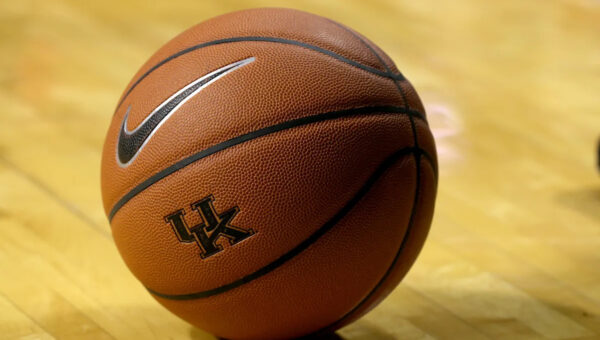 Kentucky gets a prediction to land a top international player