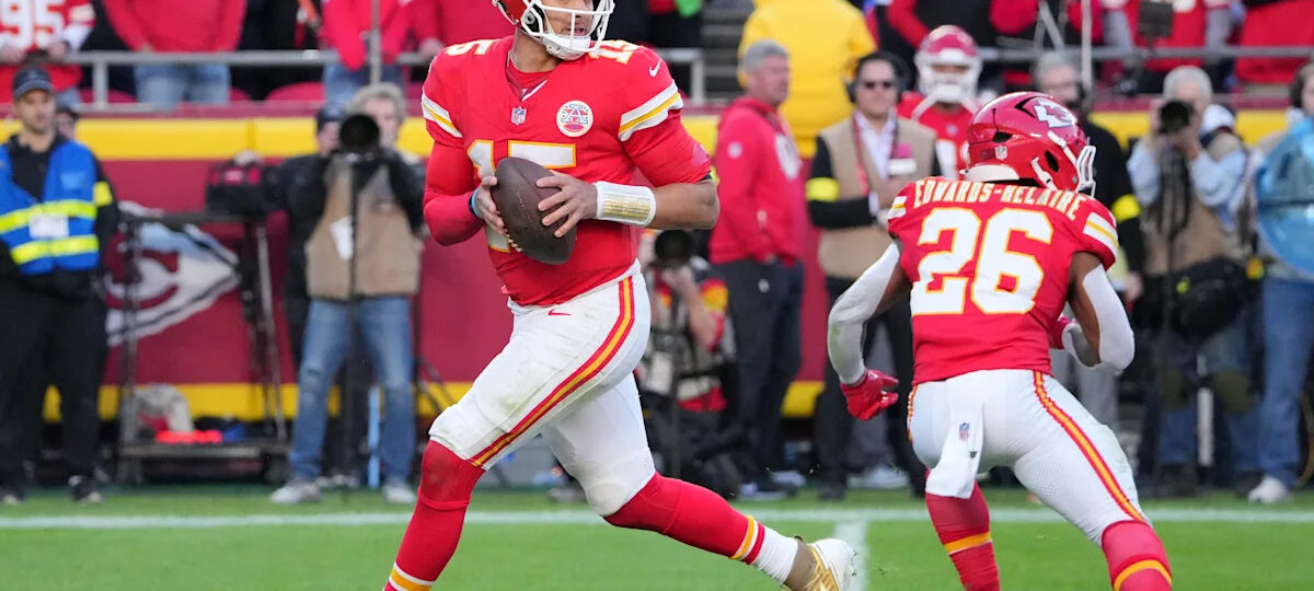 Highest-paid NFL players after Patrick Mahomes signs record contract