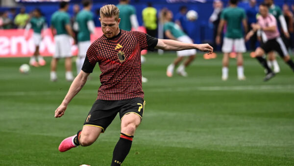 George Kittle says World Cup fields show NFL could play all games on grass if owners cared