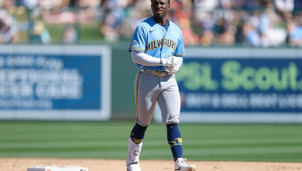 Brewers reportedly sign OF prospect Luis Lara to 7-year, $31 million extension