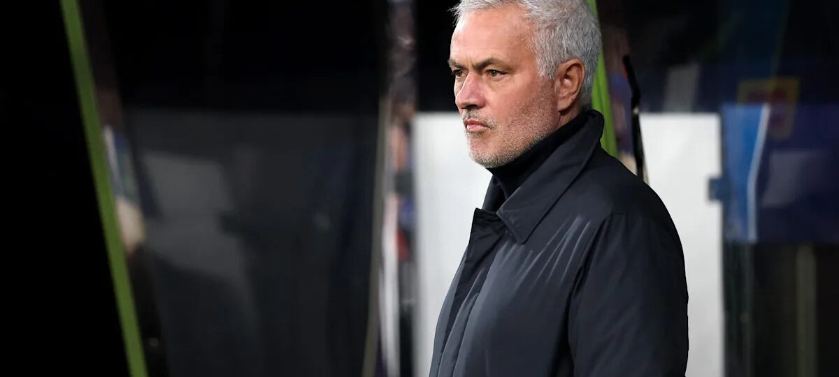 Florentino Perez officially announces Jose Mourinho as his manager for Real Madrid