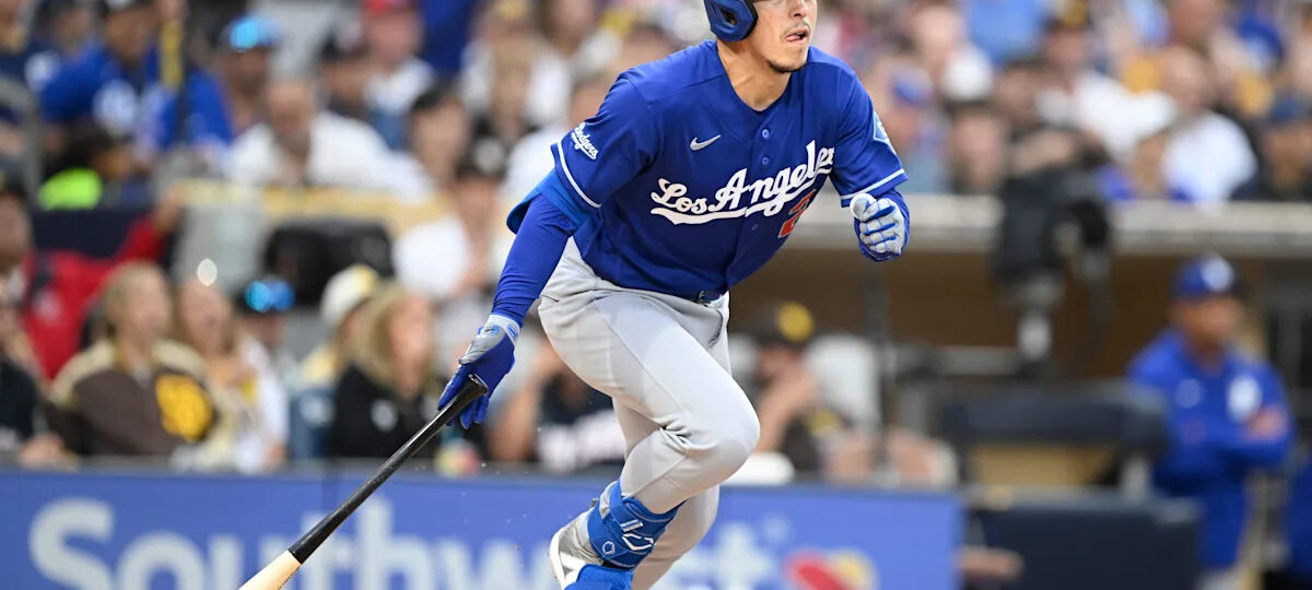 Dodgers offense explodes in massive inning against Padres