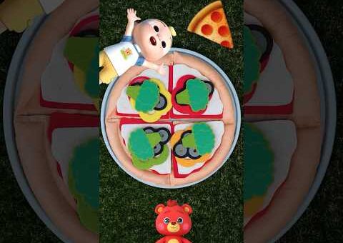 🍕 Let’s Make the YUMMIEST Pizza Ever! 😋🍕 Pretend Play #Shorts