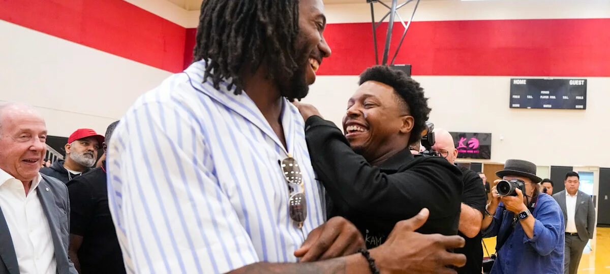 Raptors and Clippers put trade for Kawhi Leonard on hold, pending end of NBA investigation