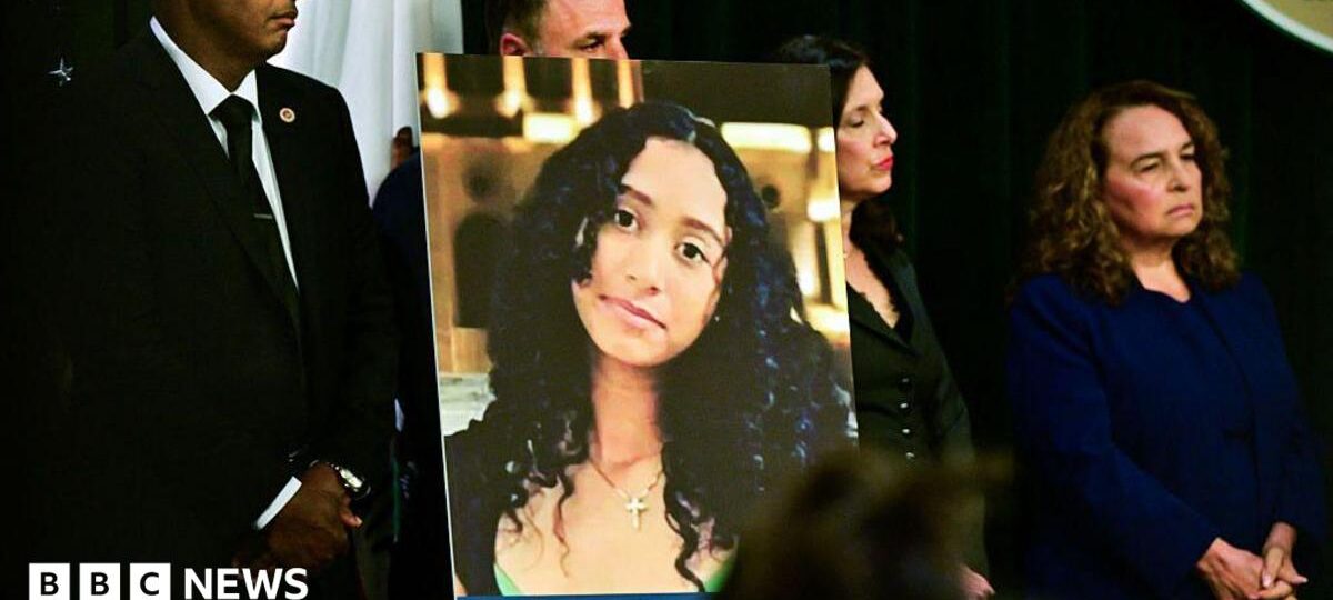 Texts reveal 14-year-old allegedly murdered by singer D4vd had pregnancy and abortion