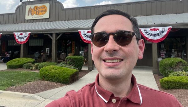 Never mind the logo, my Cracker Barrel visit shows the food is the problem.