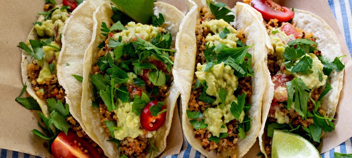 I’m a dietitian on the Mediterranean diet. Here are 7 of my favorite recipes for an easy dinner.