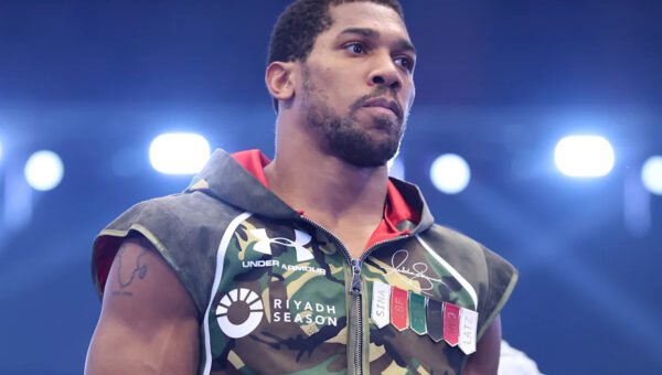 Once a must-see fight, Anthony Joshua vs. Tyson Fury is now hard to watch