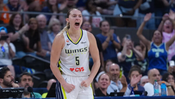 Paige Bueckers, Azzi Fudd do the usual in Hartford, win. This time with Dallas Wings