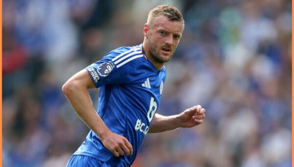 Jamie Vardy could snub England return for surprise European move