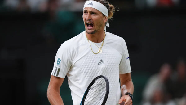 Wimbledon match between Alexander Zverev and Jiri Lehecka suspended due to curfew, will resume Tuesday