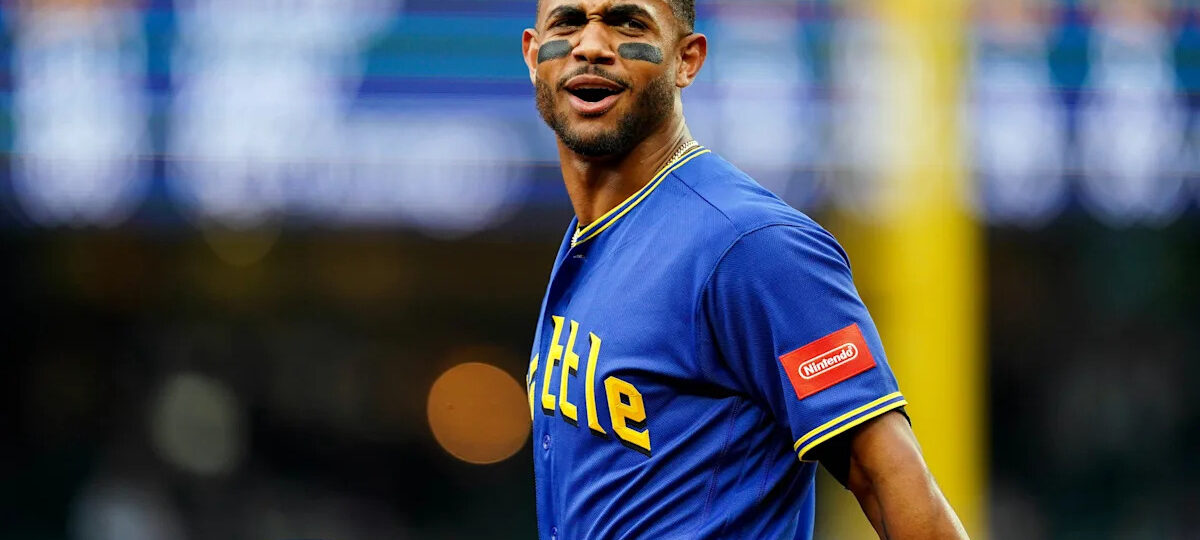 Mariners OF Julio Rodríguez goes on 7-day concussion injured list after taking throw to back of helmet