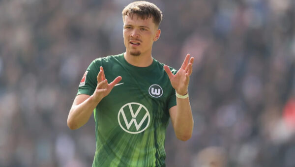 Wolfsburg reject Stuttgart’s opening bid for Dženan Pejčinović