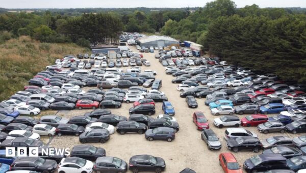 Unauthorised airport car park grows despite stop notice