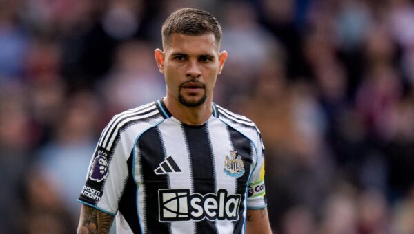 Transfer: Bruno Guimaraes agrees deal with Arsenal