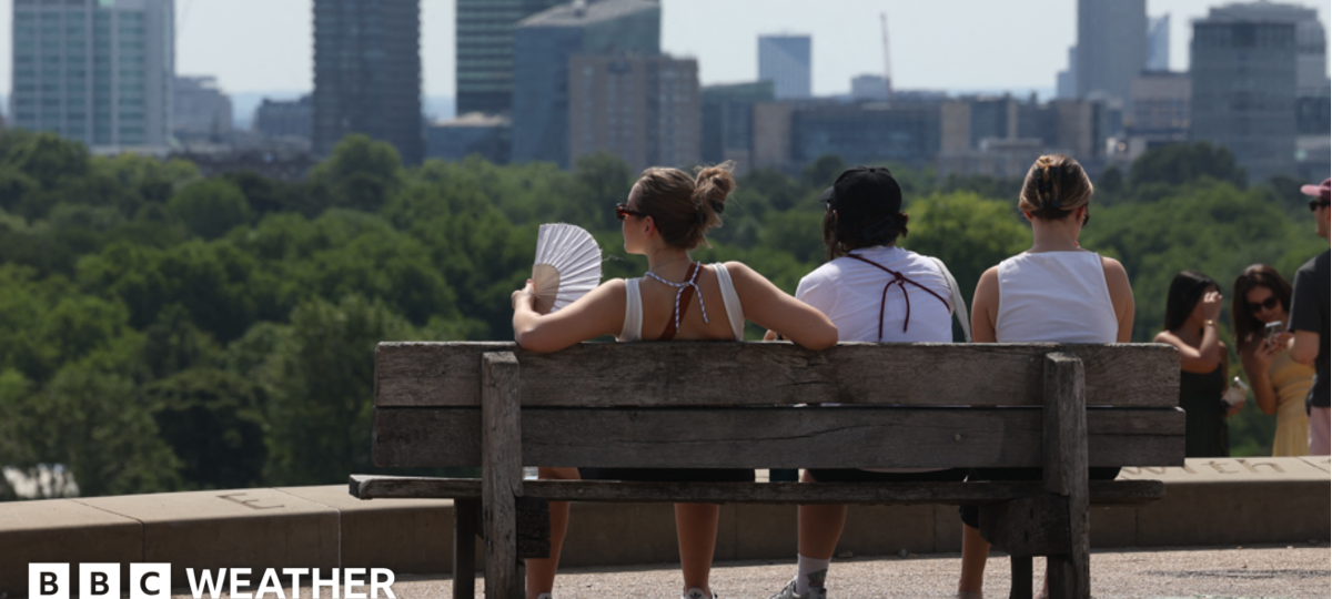 Amber heat-health alerts issued as UK could see 10 consecutive days of temperatures over 30C