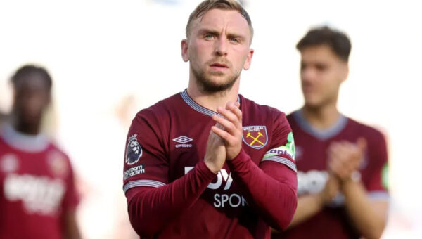 Jarrod Bowen signs revised West Ham contract and commits future after relegation