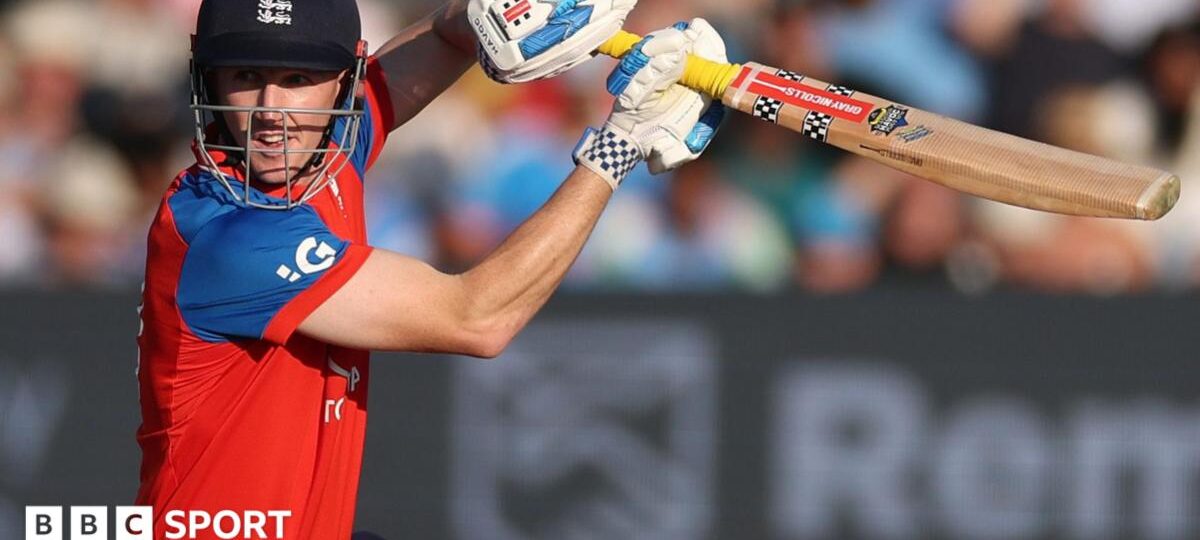 England seal first T20 series victory over India