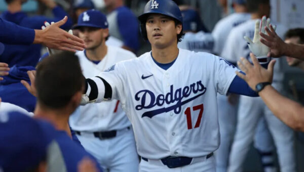Dodgers vs. Diamondbacks Lineup: Shohei Ohtani Only Hitting, Max Muncy Out