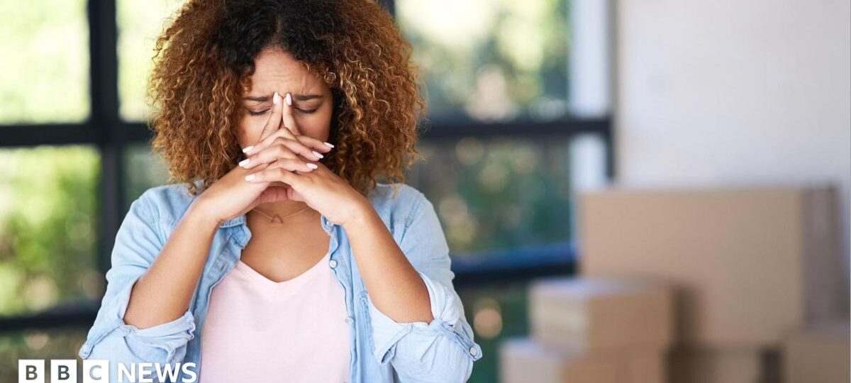 'My buyers dropped their offer by £15,000 the day before exchange': Gazundering and how to avoid it