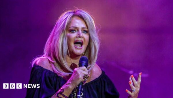 Bonnie Tyler’s funeral to be broadcast online to fans around the world