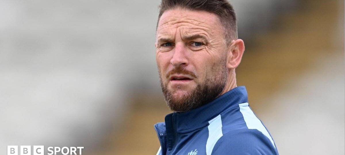 Sacked McCullum apologises for England results
