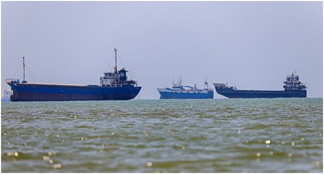 Strait of Hormuz Will Be Closed Until Further Notice, Says Iran’s Guards