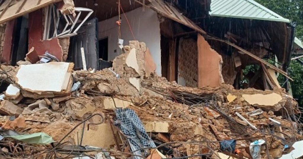 Anambra Building Collapse: Body of female victim recovered from debris