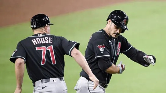 Padres' bats go silent in 3-1 loss to Diamondbacks